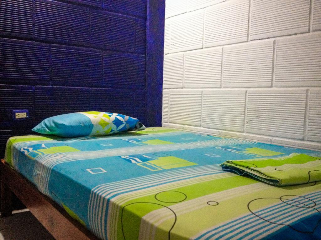 Hostel El Gran Azul Olon Bilik gambar
